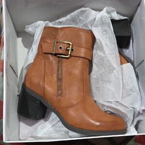 White Mountain Tan Ankle Boots with Zipper and Buckle